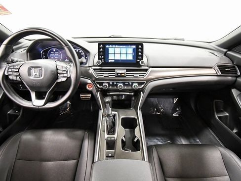 Used 2019 Honda Accord Sport image 3