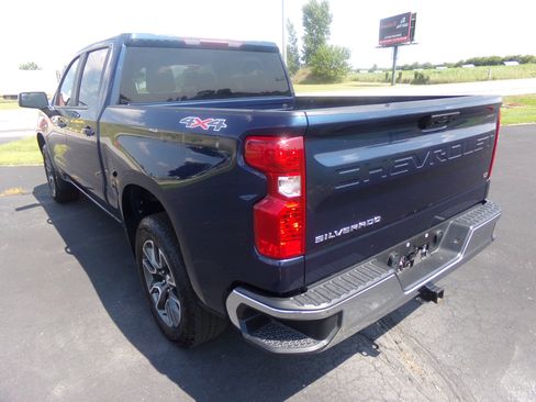 Used 2023 Chevrolet Silverado 1500 LT image 3