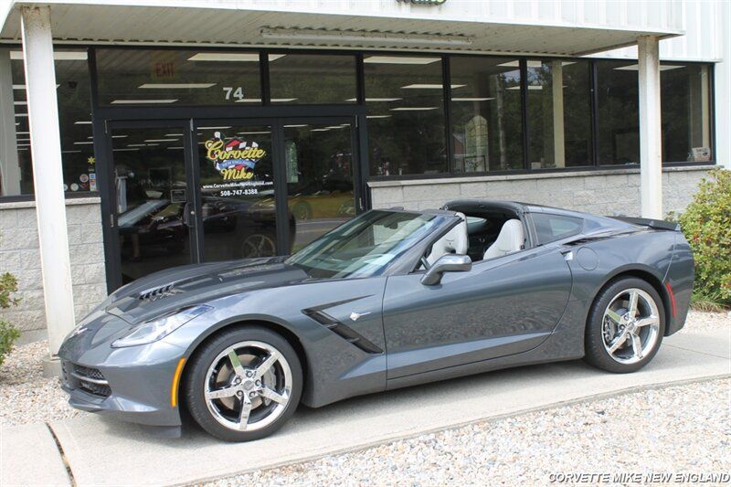 Used 2014 Chevrolet Corvette Stingray Coupe w/ 3LT Preferred Equipment Group RWD image 4