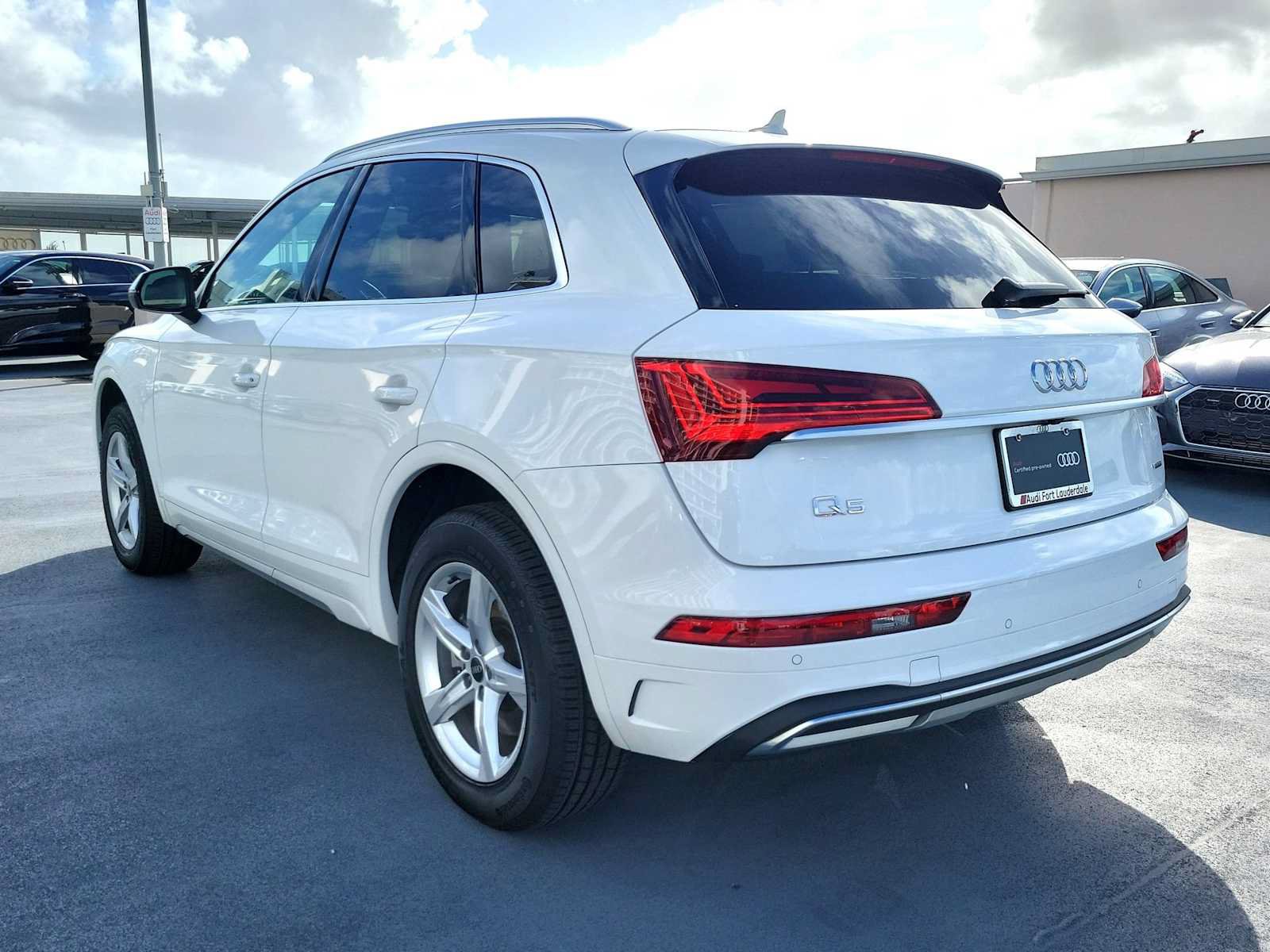 Certified 2023 Audi Q5 2.0T Premium AWD/4WD image 4