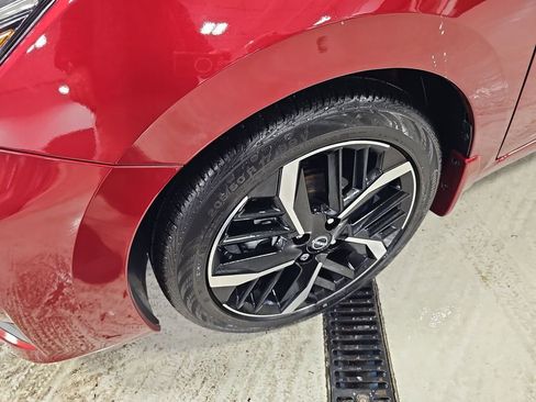 Used 2025 Nissan Versa SR w/ Trunk Package image 25