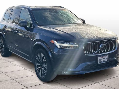 Used 2021 Volvo XC90 T5 Momentum w/ Protection Package Premier image 2