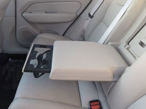 Used 2023 Volvo XC60 B5 Plus image 49