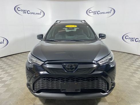 Used 2023 Toyota Corolla Cross AWD Hybrid image 2