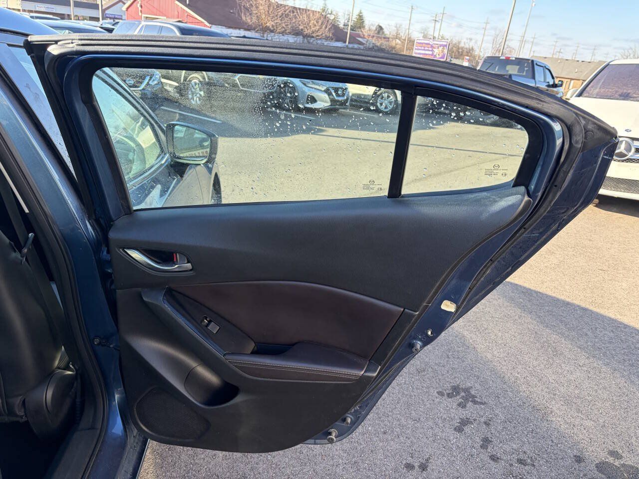Used 2017 MAZDA MAZDA3 Touring FWD image 16