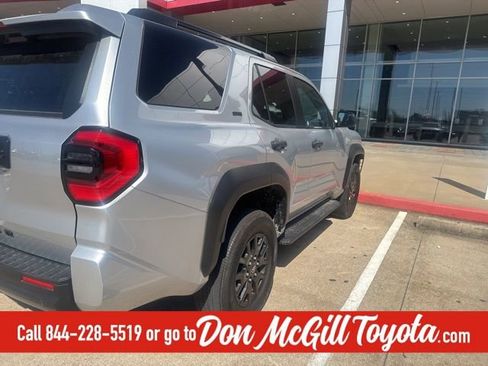 Used 2025 Toyota 4Runner SR5 image 3
