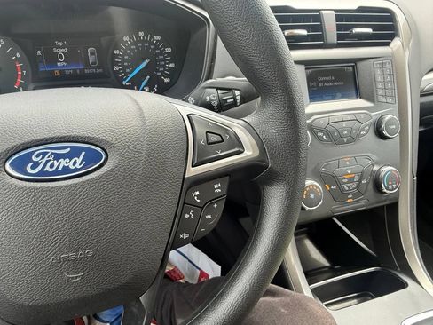 Used 2019 Ford Fusion S FWD image 19