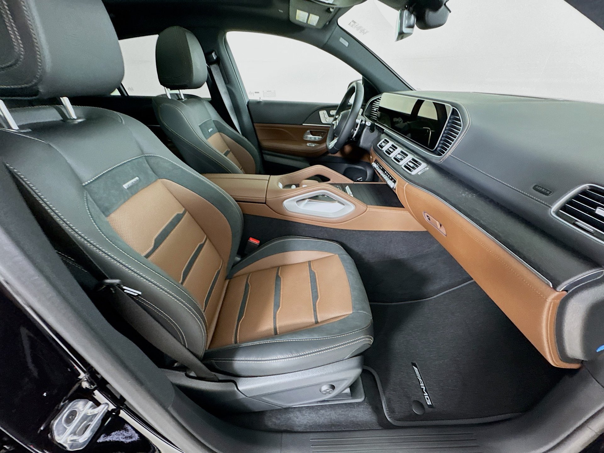 New 2026 Mercedes-Benz GLE 53 AMG 4MATIC Coupe image 31