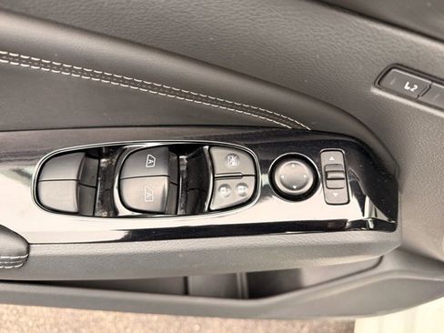 Certified 2021 Nissan Altima 2.5 Platinum image 13