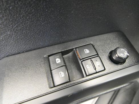 Used 2020 Toyota Tacoma SR w/ SX Package AWD/4WD image 38