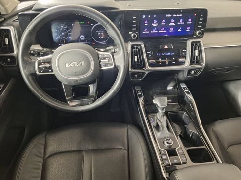 Used 2023 Kia Sorento SX FWD image 9