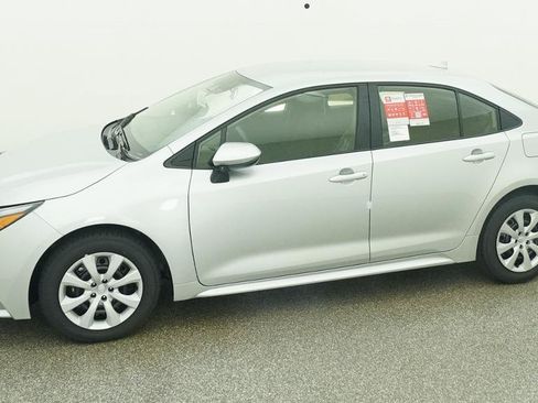 New 2026 Toyota Corolla LE FWD image 5