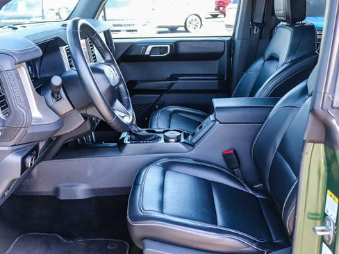Certified 2025 Ford Bronco Outer Banks AWD/4WD image 18