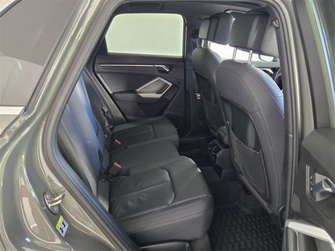 Used 2020 Audi Q3 2.0T Premium w/ Convenience Package image 17