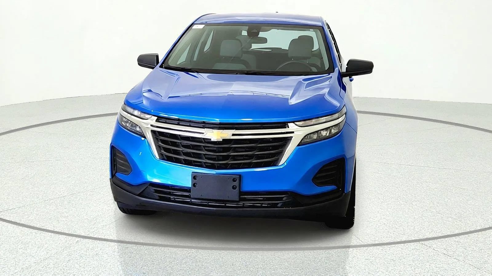 Used 2024 Chevrolet Equinox LS w/ LPO, Floor Liner Package FWD image 2