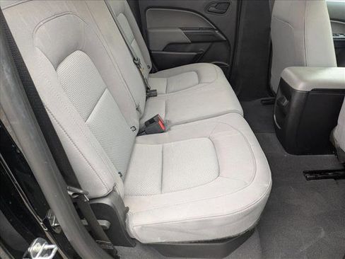 Used 2019 Chevrolet Colorado W/T image 18
