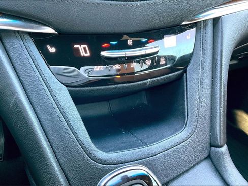 Used 2020 Cadillac XT5 Premium Luxury image 25