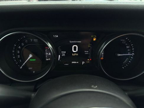 Used 2023 Jeep Wrangler Unlimited Rubicon 4xe w/ Cold Weather Group AWD/4WD image 9