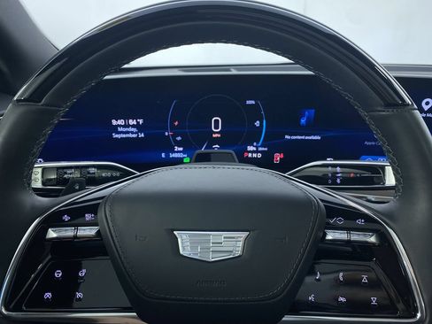 Used 2024 Cadillac Lyriq Luxury w/ Nappa Leather Package AWD/4WD image 3