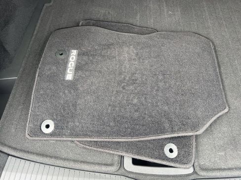 Certified 2023 Nissan Rogue SV image 12