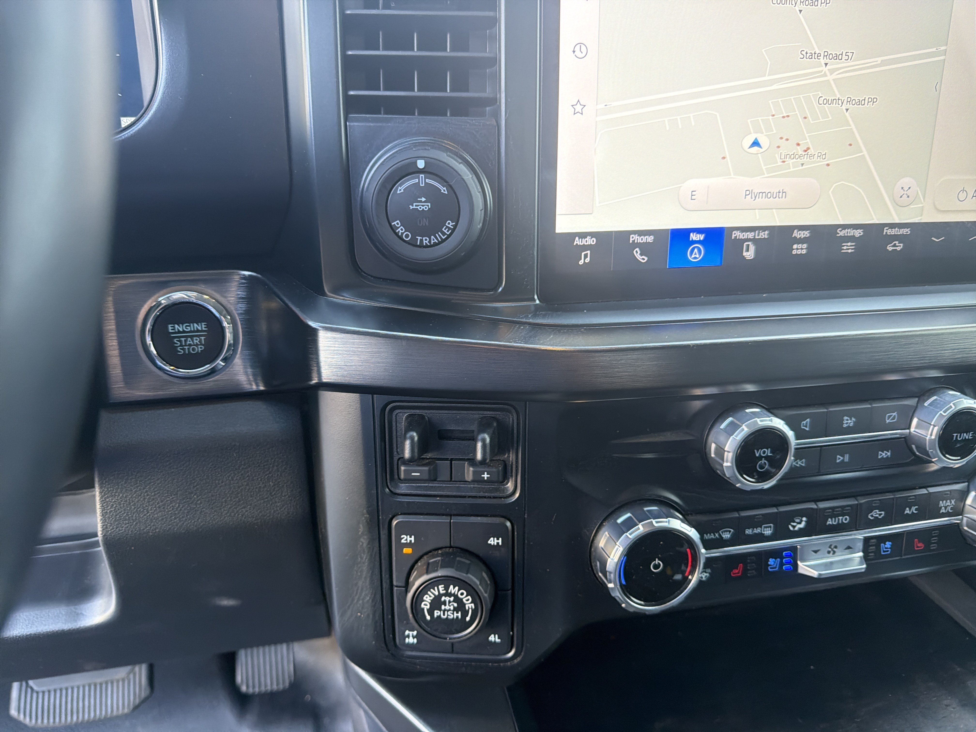 Used 2023 Ford F350 Lariat w/ Lariat Ultimate Package AWD/4WD image 44