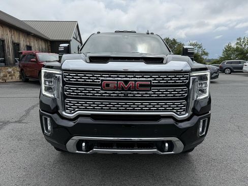 Used 2022 GMC Sierra 2500 Denali w/ Denali Black Diamond Edition AWD/4WD image 10