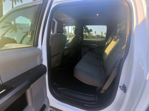 Used 2018 Ford F150 XLT w/ XTR Package image 11