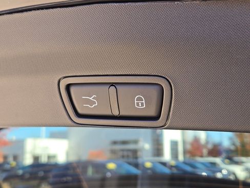 New 2025 Alfa Romeo Stelvio Sprint image 17