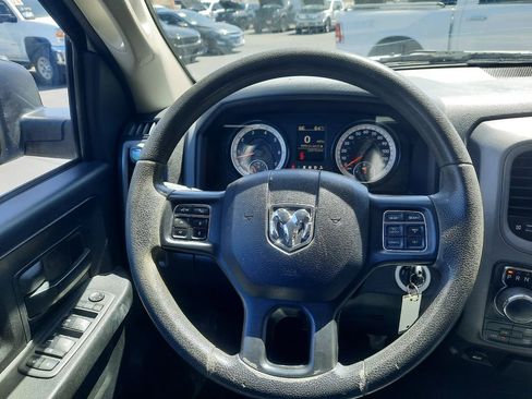 Used 2019 RAM 1500 Express w/ Express Value Package AWD/4WD image 11