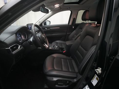 Used 2025 MAZDA CX-5 AWD 2.5 S w/ Preferred Package image 8