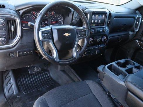 Used 2022 Chevrolet Silverado 3500 LT w/ Convenience Package image 9