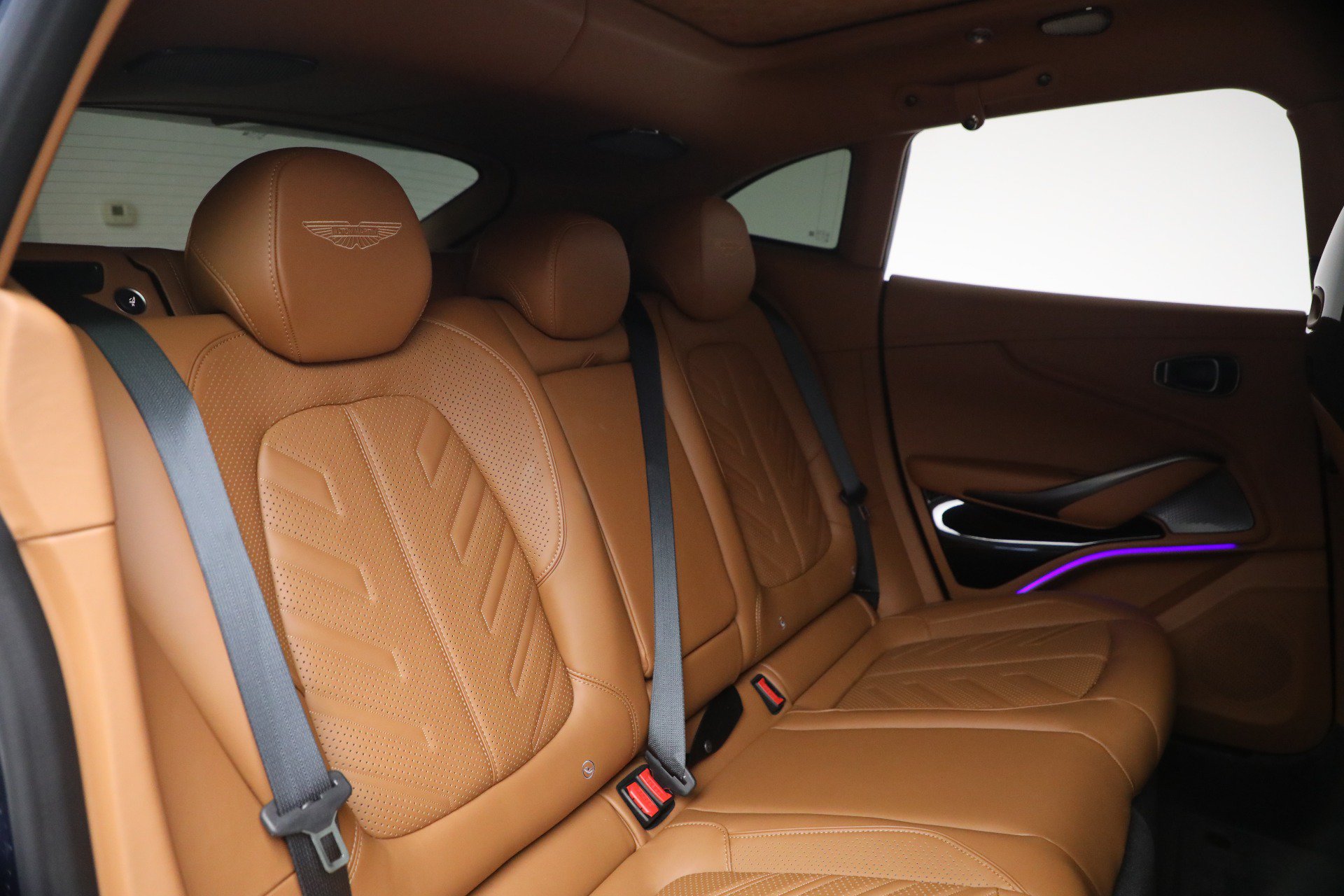 Used 2026 Aston Martin DBX S AWD/4WD image 26