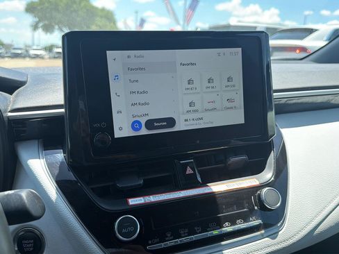 Used 2025 Toyota Corolla SE FWD image 20