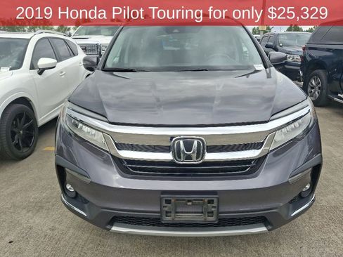 Used 2019 Honda Pilot Touring image 3