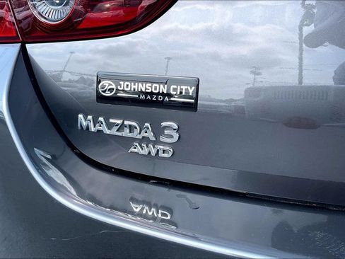 Used 2020 MAZDA MAZDA3 AWD Sedan w/ Preferred Package image 8