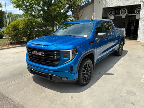 Used 2023 GMC Sierra 1500 Elevation AWD/4WD image 14