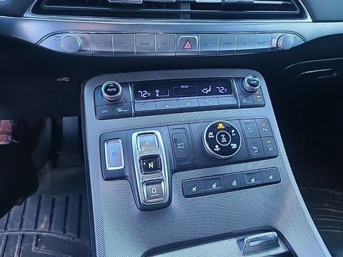 Used 2021 Hyundai Palisade Calligraphy image 13