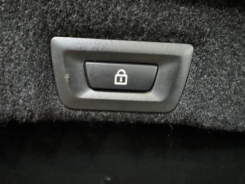 Used 2014 BMW M6 Convertible RWD image 44
