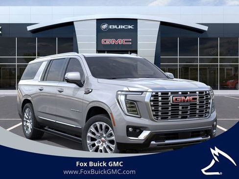New 2026 GMC Yukon XL Denali w/ Sun & Power Step Package AWD/4WD image 7
