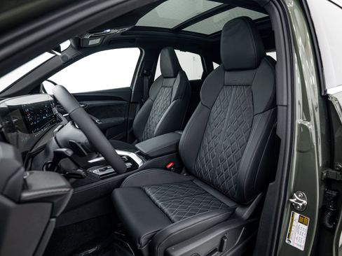 New 2025 Audi SQ5 Premium Plus image 15