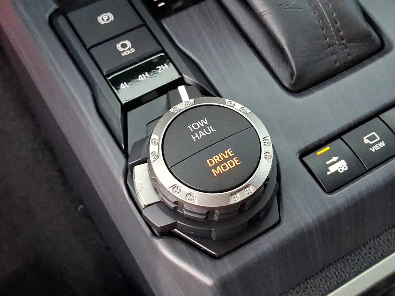 Used 2024 Toyota Tacoma Limited w/ Limited Package (LT) AWD/4WD image 28