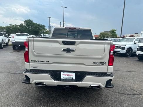 Used 2026 Chevrolet Silverado 1500 High Country w/ Technology Package AWD/4WD image 4