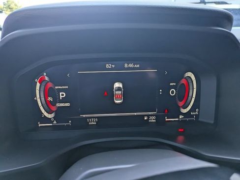 Used 2025 Nissan Rogue Platinum w/ Platinum Premium Package FWD image 31