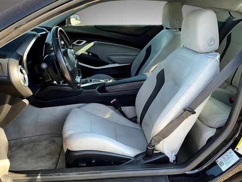 Used 2020 Chevrolet Camaro LT image 20
