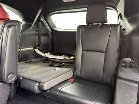 Used 2021 Toyota Highlander XSE FWD image 15