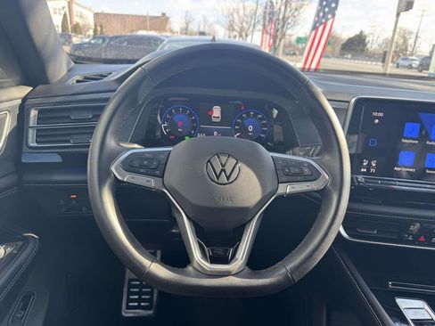 Used 2024 Volkswagen Atlas Cross Sport SEL R-Line image 13