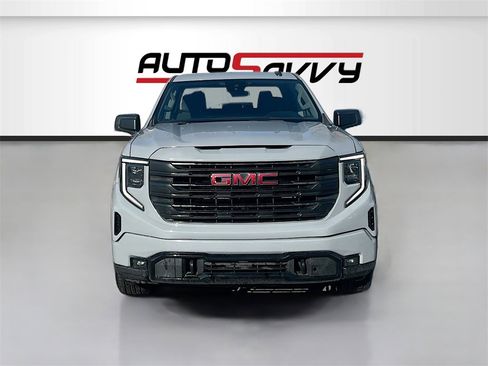 Used 2024 GMC Sierra 1500 Elevation image 2