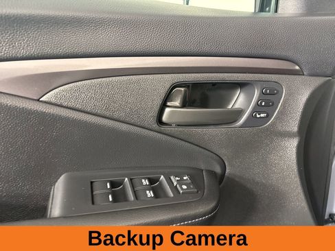 Used 2025 Honda Passport EX-L image 9