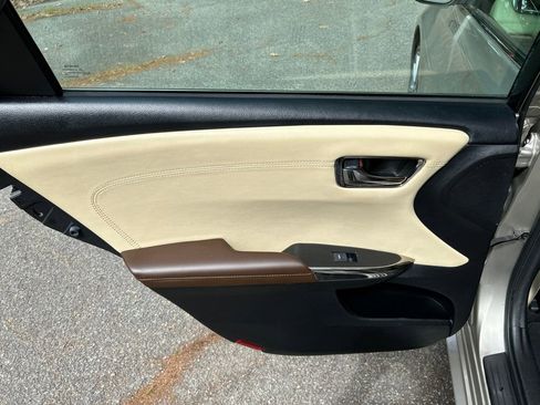 Used 2014 Toyota Avalon XLE Touring FWD image 26