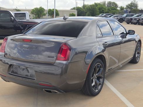 Used 2023 Chrysler 300 Touring w/ Sport Appearance Package RWD image 3